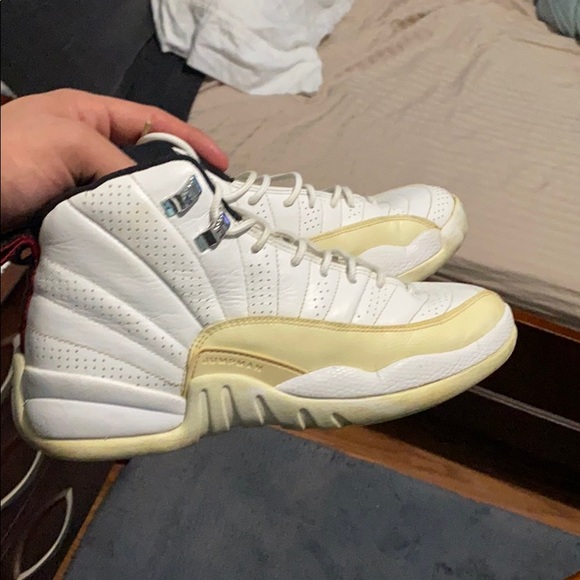 Kids Shoes - Picture 1 of 3